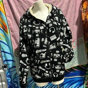 No Boundaries DJ/Music full-zip up hoodie (NWOT)